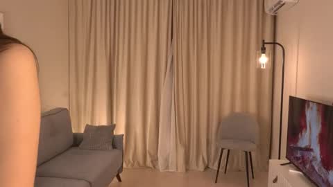 kiri_pvt online show from October 25, 6:59 pm