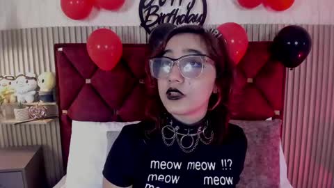Samantha  Velvet online show from May 13, 9:31 pm