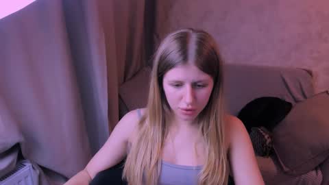 Kira online show from March 8, 9:51 pm