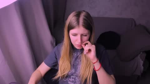 Kira online show from February 9, 7:41 pm