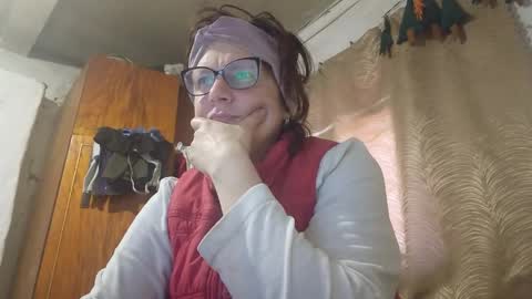 kissandvibe online show from April 5, 1:54 pm