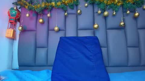 BELLA FLAME online show from December 19, 7:50 pm