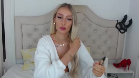 Natalie online show from September 15, 6:54 am