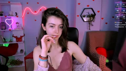 kitniss online show from April 1, 9:45 pm