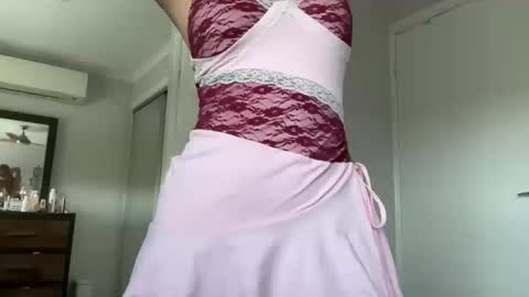 kittengirlxo online show from December 14, 3:01 am