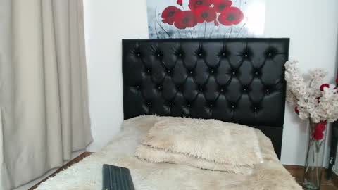 kitty_f00x online show from May 8, 7:49 pm