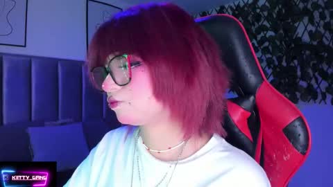 Camila online show from October 2, 3:00 am