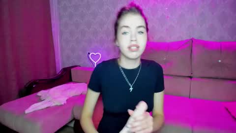 kitty mila online show from September 24, 11:53 am