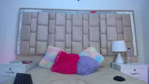 kitty_nara online show from March 2, 8:04 pm