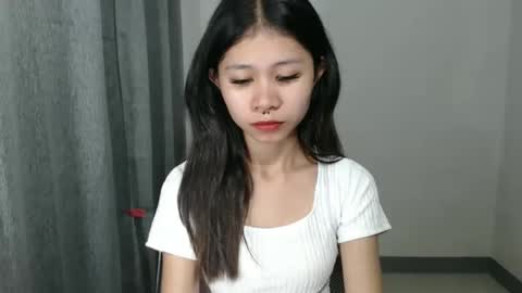 kitty_pie69 online show from March 26, 9:22 am