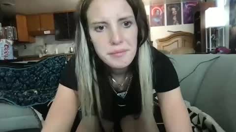 kittycatkendra online show from March 8, 10:45 pm