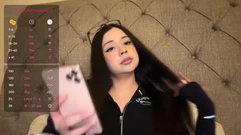 mia online show from January 26, 5:56 am