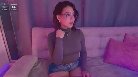 Sophie online show from March 14, 1:06 am