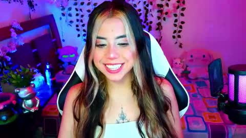 Kittyuwu  online show from February 22, 7:42 am