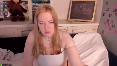 kittyy online show from November 23, 6:38 am