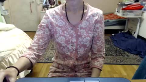 KiuminBerry online show from October 22, 10:31 am