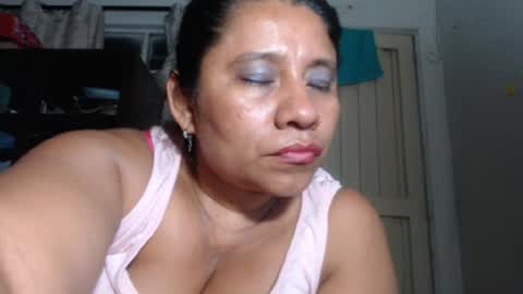 Kloe online show from December 17, 5:44 am