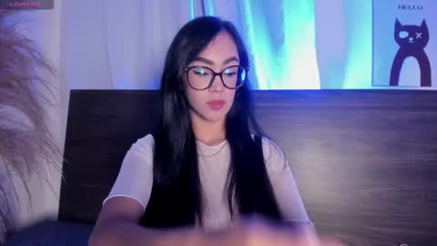 klohe Williams online show from February 9, 11:45 am