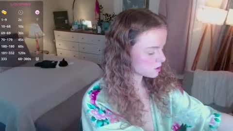 knowlita  online show from February 19, 10:53 pm