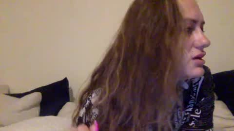 koyoteej online show from January 13, 11:41 am