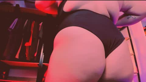 Khloe online show from March 12, 4:59 am