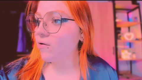 Khloe online show from March 8, 3:32 am