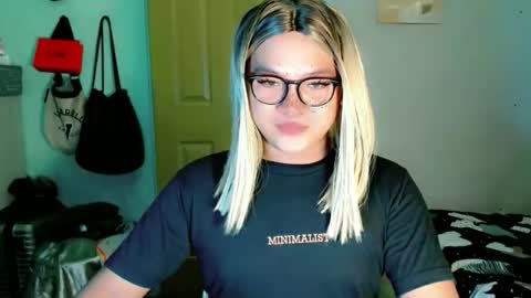 mmm ask me online show from April 11, 8:29 am