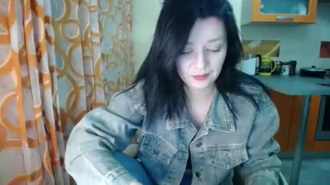 Kris online show from April 5, 8:52 pm