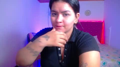 kriss_sweetboobs online show from December 16, 12:11 pm