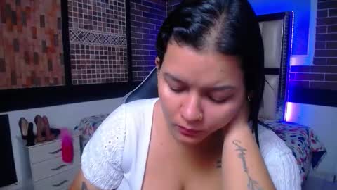 kriss_sweetboobs online show from October 8, 12:42 pm