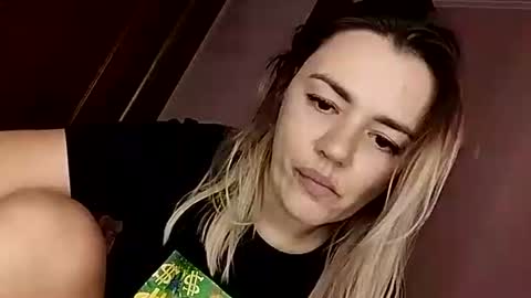 KrissSexi online show from September 17, 6:11 am