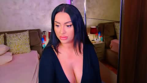 kristal_madness online show from September 18, 3:32 pm