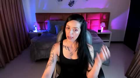 Sophia online show from November 4, 7:52 pm