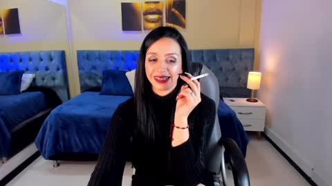 Sophia online show from March 10, 8:45 pm