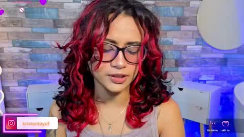 kristen_tay online show from February 19, 3:28 am