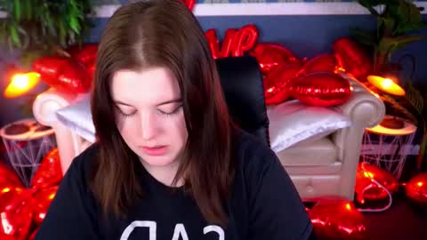 kristifoxy online show from February 19, 7:46 pm