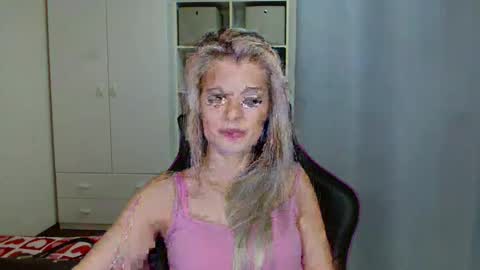 KristineAmore online show from February 9, 7:21 am