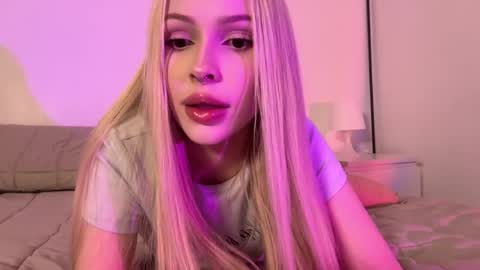 Kristy online show from September 20, 4:27 pm