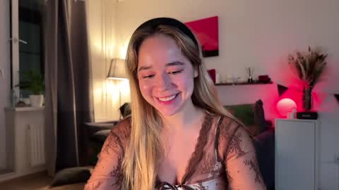 Kristy Nip slip shady  Best model on CB  online show from December 24, 6:50 pm