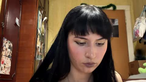 Mira online show from April 5, 8:41 pm