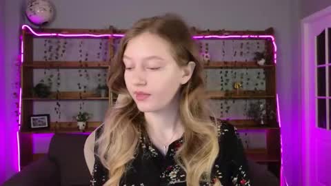 ksuhesa online show from December 22, 1:31 am