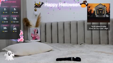 Lady online show from November 1, 12:15 am