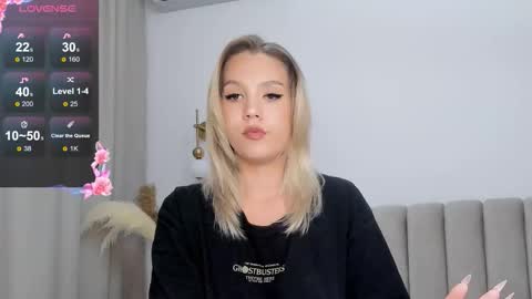 Lady online show from September 23, 9:35 pm