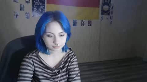 Alice online show from December 18, 4:56 pm