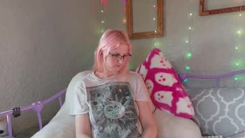 Samantha online show from May 3, 11:57 am