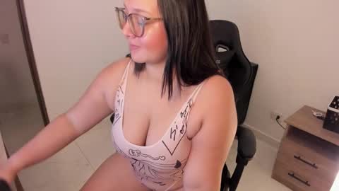 Kyleigh online show from February 23, 11:37 pm