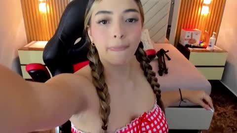  KYLIE  online show from September 11, 2:56 am