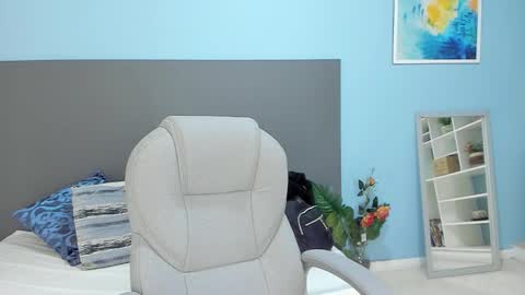 Kylie Reyes  online show from October 8, 7:40 pm