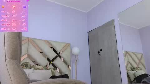 Kylie Reyes  online show from November 24, 7:27 pm