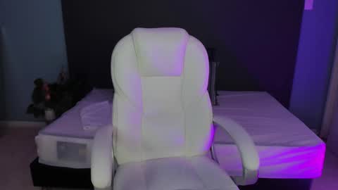 Kylie Reyes  online show from January 22, 7:13 pm